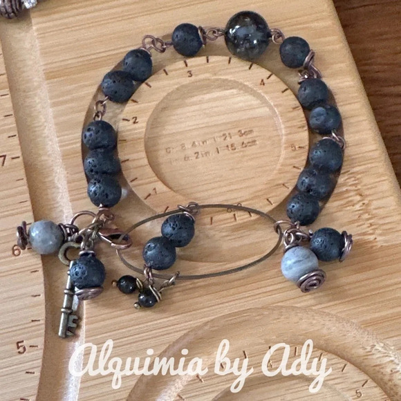 Black lava rock Rustic brass adjustable handmade bracelet - Picture 1 of 8